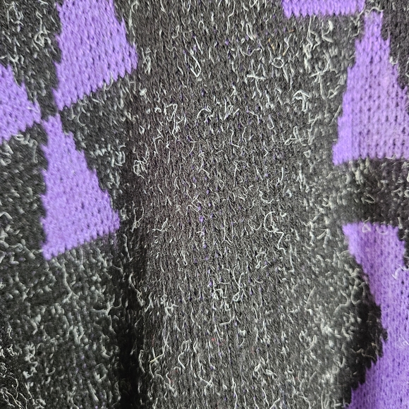 G.F.C. Ltd Made in USA Abstract Sweater - Picture 6 of 6